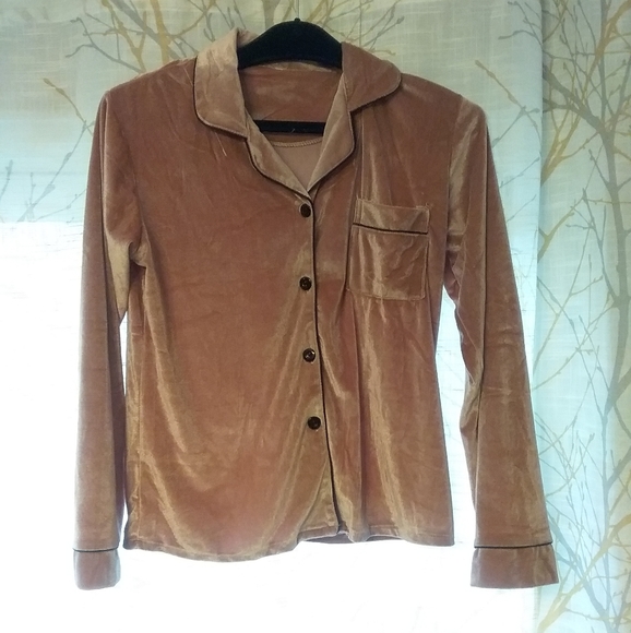 SHEIN Velvet Blush Pajamas ☺ 💤 Size Small - Picture 4 of 16